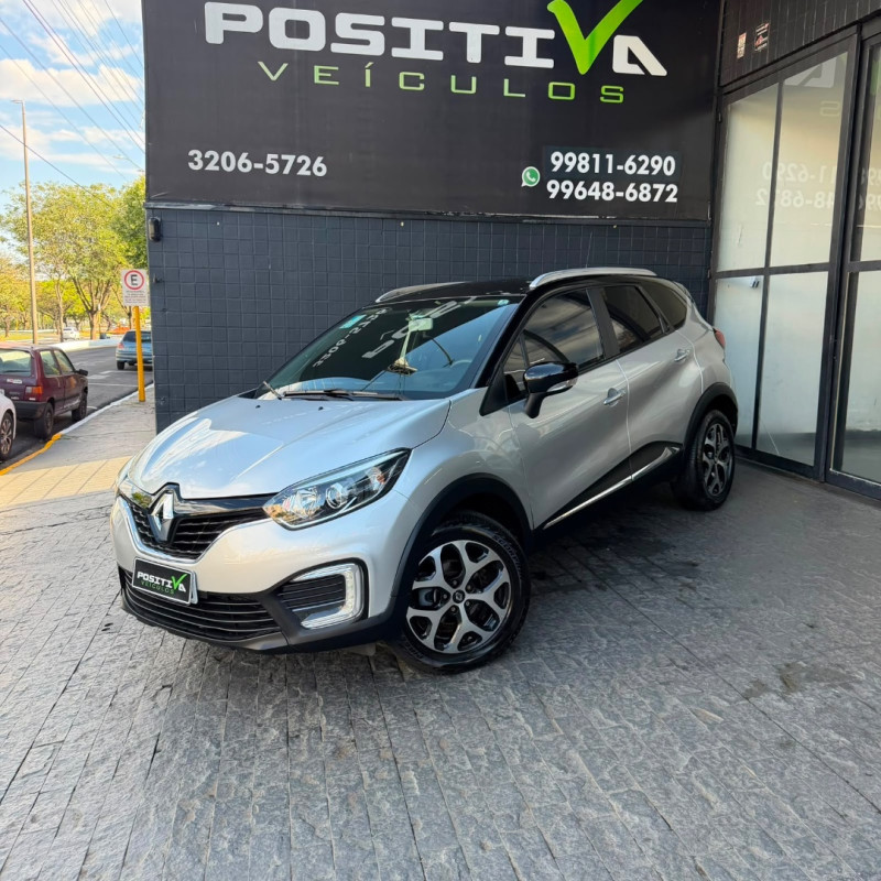 Captur 1.6 16V 4P FLEX SCE LIFE X-TRONIC CVT