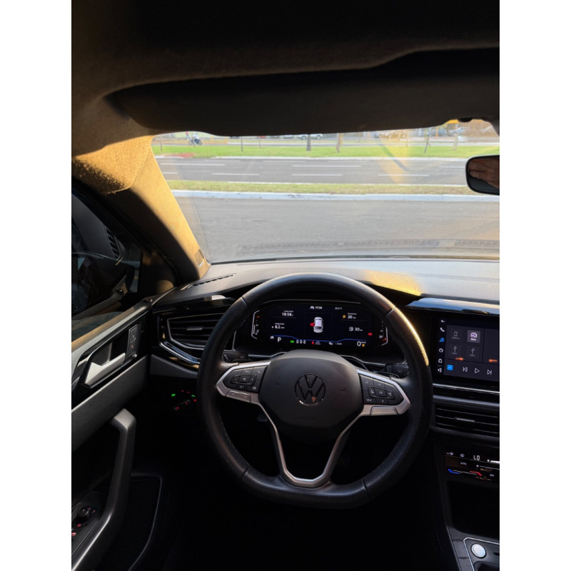 VOLKSWAGEN Nivus 1.0 4P FLEX 200 TSI HIGHLINE TURBO AUTOMÁTICO