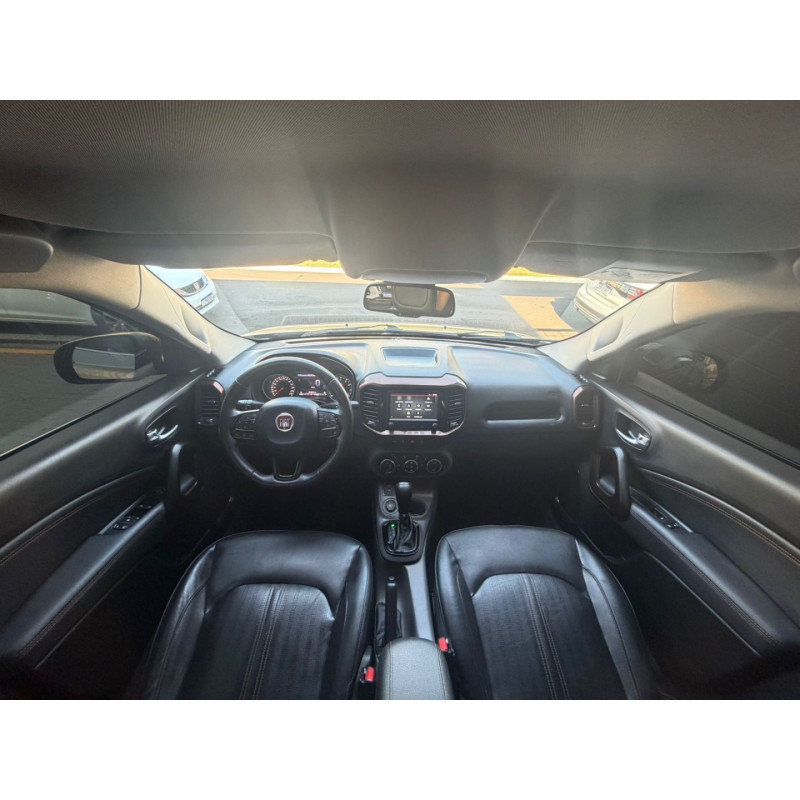 FIAT Toro 2.4 16V 4P FREEDOM MULTIAIR FLEX AUTOMÁTICO