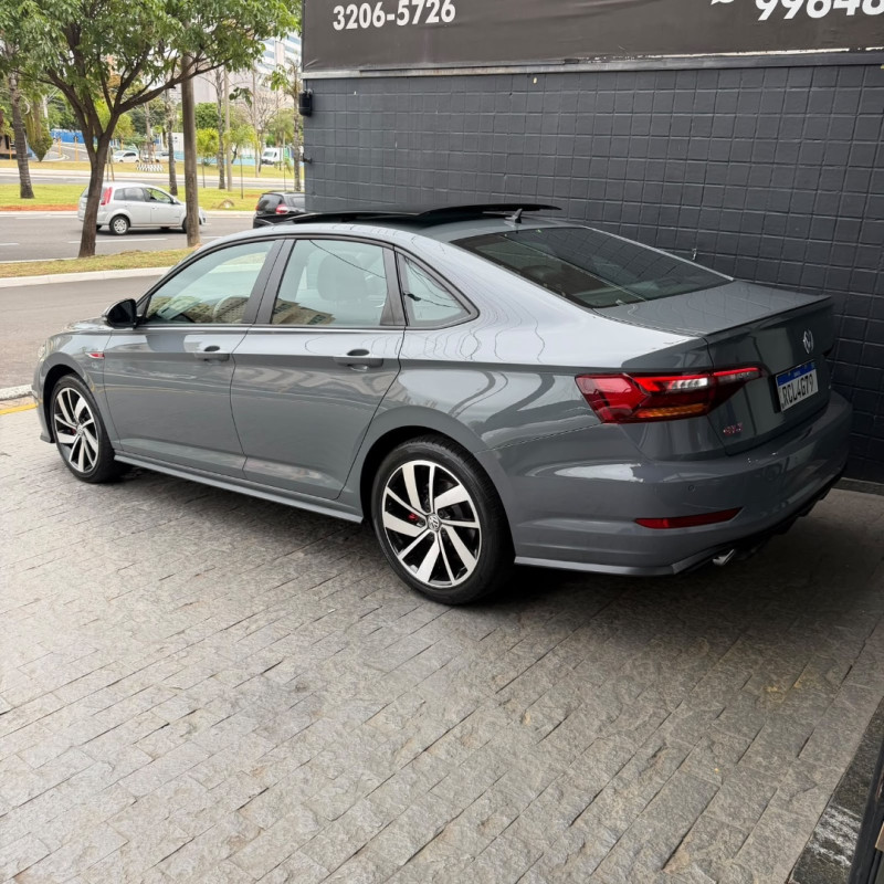 VOLKSWAGEN Jetta 2.0 4P 350 TSI GLI AUTOMÁTICO DSG