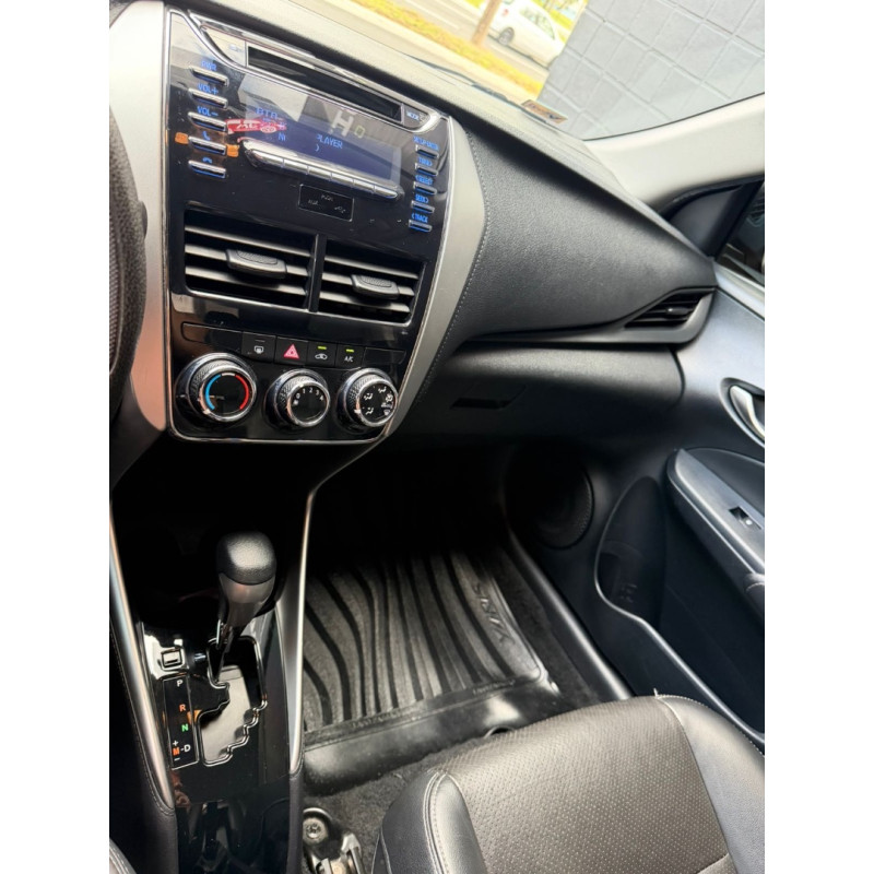 TOYOTA Yaris Sedan 1.5 16V 4P FLEX XL MULTIDRIVE AUTOMÁTICO CVT