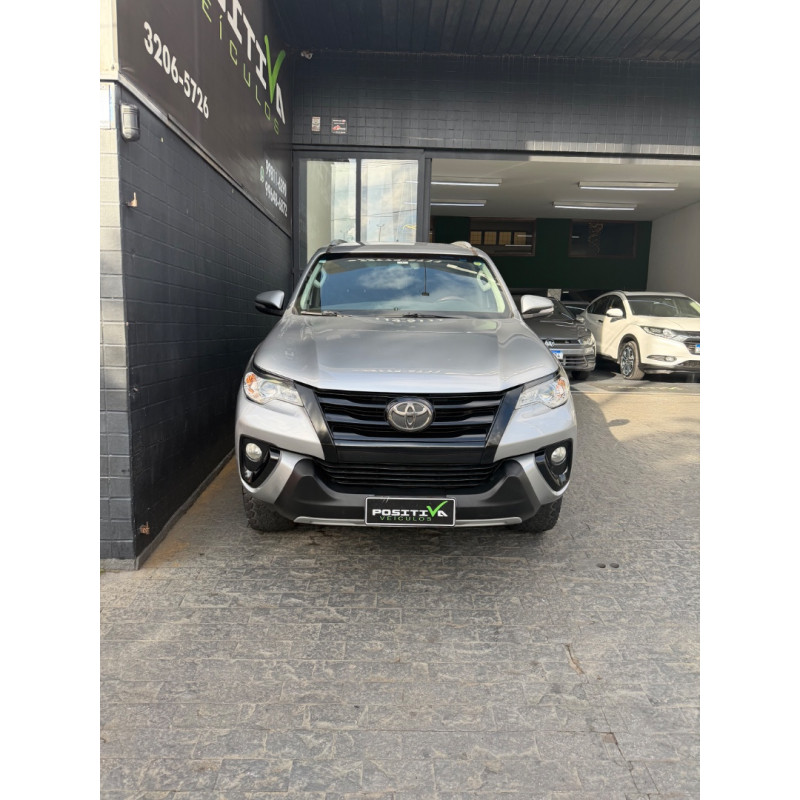 TOYOTA Hilux SW4 2.7 16V 4P SR FLEX AUTOMÁTICO