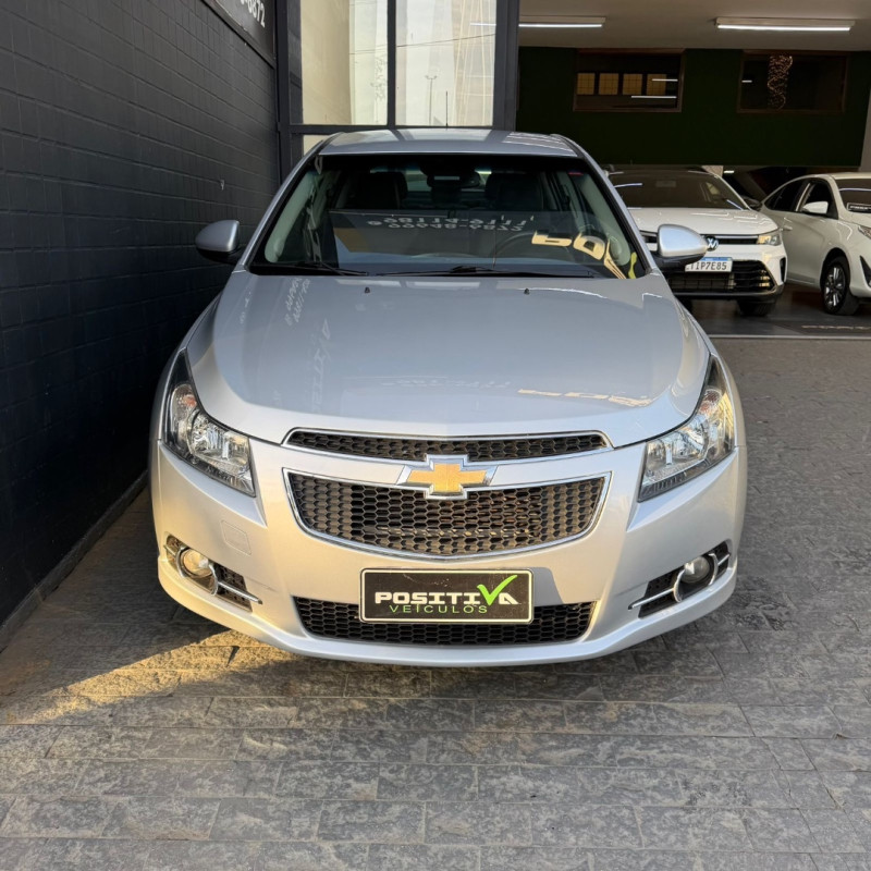 CHEVROLET Cruze Hatch 1.8 16V 4P LT SPORT6 FLEX AUTOMÁTICO