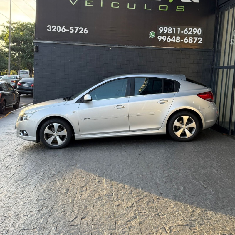 CHEVROLET Cruze Hatch 1.8 16V 4P LT SPORT6 FLEX AUTOMÁTICO