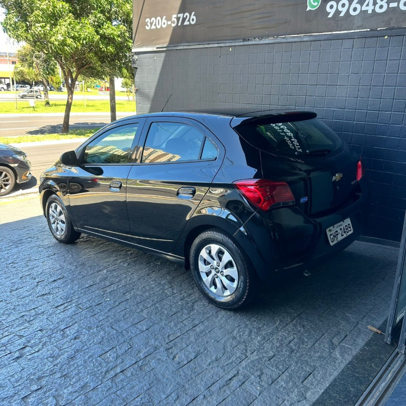 CHEVROLET Onix Hatch 1.0 4P FLEX JOY