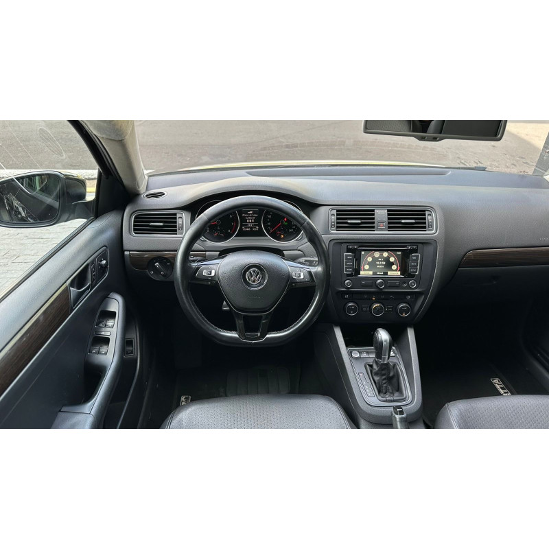 VOLKSWAGEN Jetta 2.0 4P CONFORTLINE TIPTRONIC AUTOMÁTICO