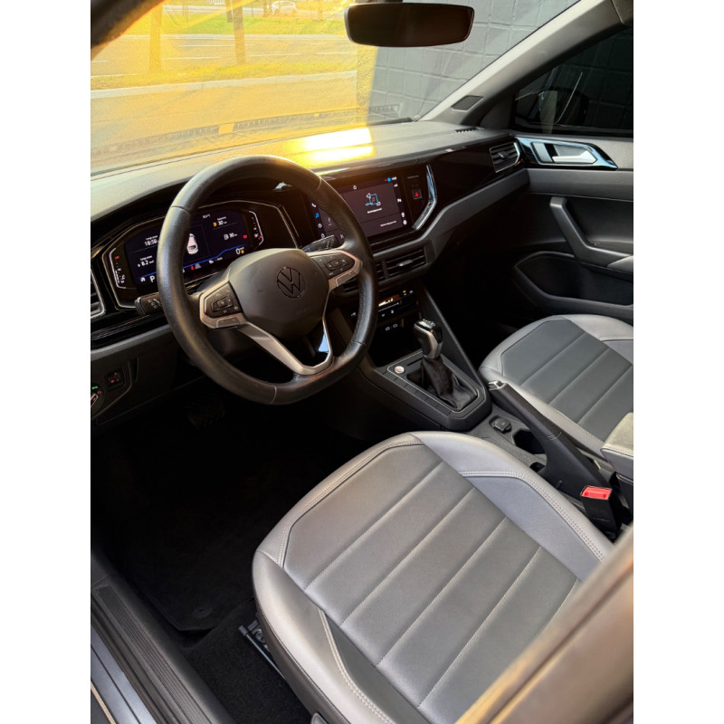 VOLKSWAGEN Nivus 1.0 4P FLEX 200 TSI HIGHLINE TURBO AUTOMÁTICO