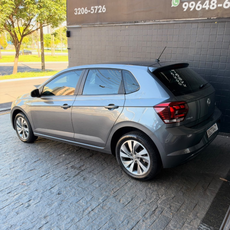 VOLKSWAGEN Polo Hatch 1.6 4P FLEX COMFORTLINE AUTOMÁTICO