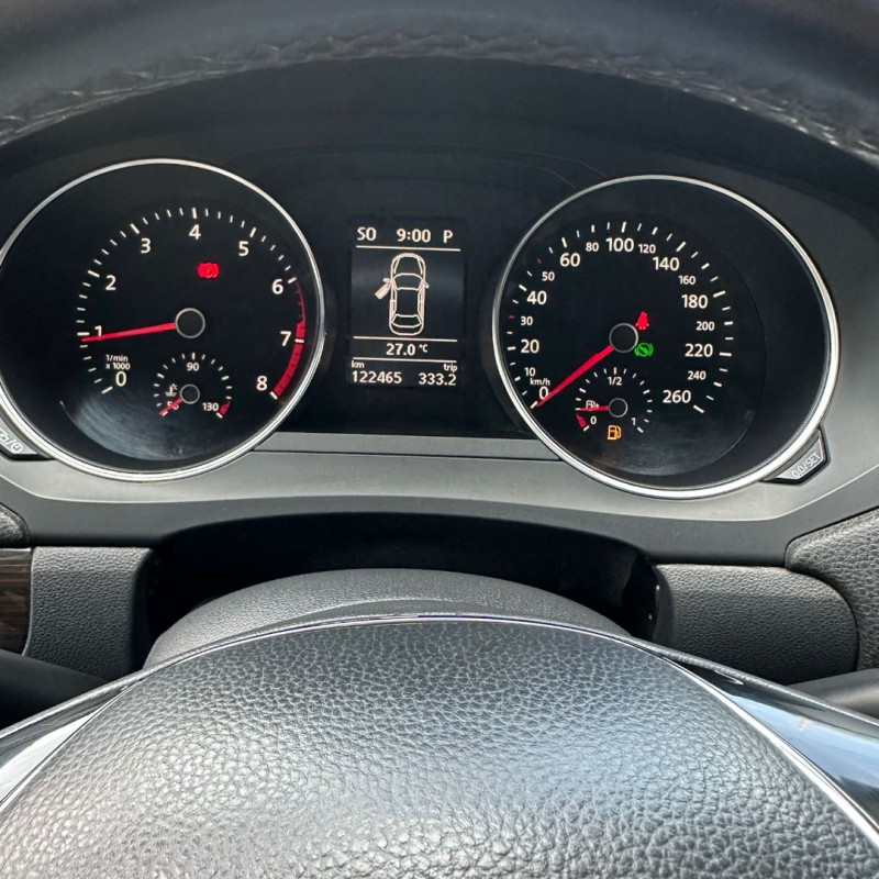 VOLKSWAGEN Jetta 2.0 4P CONFORTLINE TIPTRONIC AUTOMÁTICO