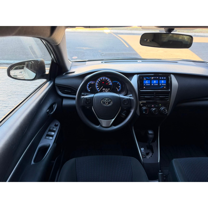 TOYOTA Yaris Sedan 1.5 16V 4P FLEX XL MULTIDRIVE AUTOMÁTICO CVT