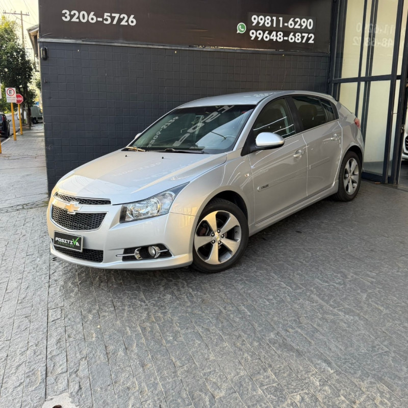 Cruze Hatch 1.8 16V 4P LT SPORT6 FLEX AUTOMÁTICO