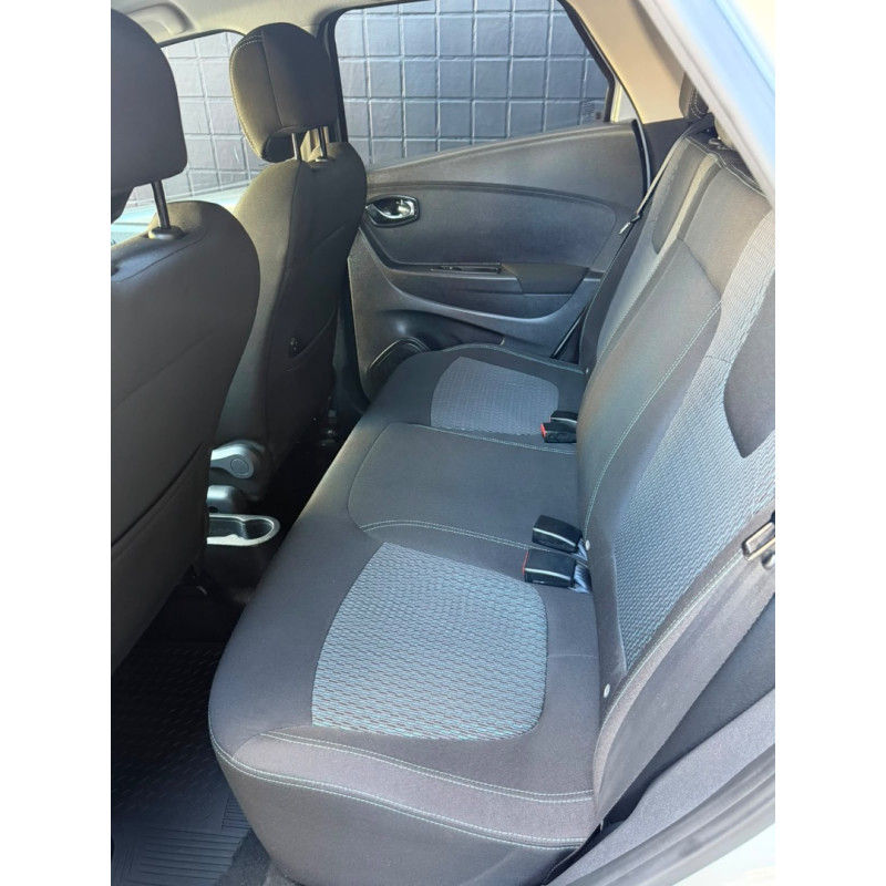 RENAULT Captur 1.6 16V 4P FLEX SCE LIFE X-TRONIC CVT