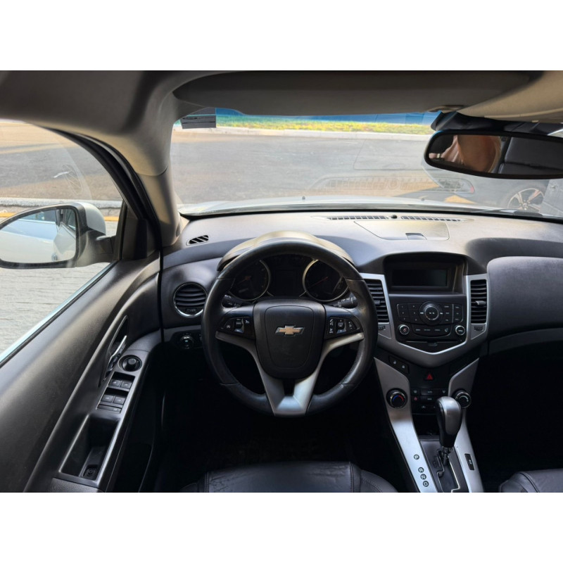 CHEVROLET Cruze Hatch 1.8 16V 4P LT SPORT6 FLEX AUTOMÁTICO