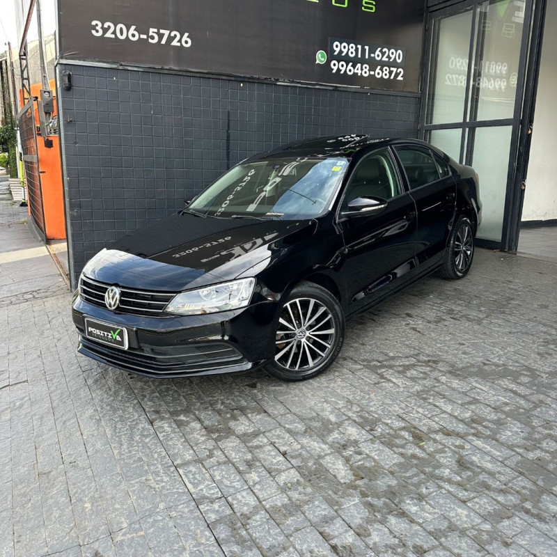 Jetta 2.0 4P CONFORTLINE TIPTRONIC AUTOMÁTICO