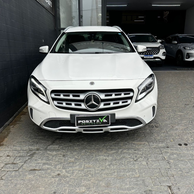 MERCEDES-BENZ GLA 200 1.6 16V 4P CGI ADVANCE TURBO AUTOMÁTICO