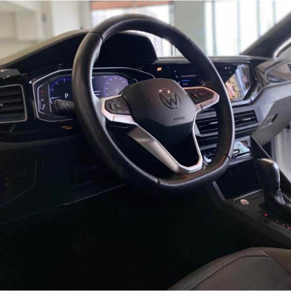 VOLKSWAGEN Nivus 1.0 4P FLEX 200 TSI HIGHLINE TURBO AUTOMÁTICO