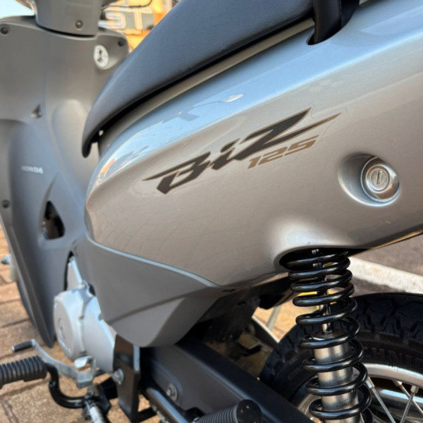 Biz 125 ES
