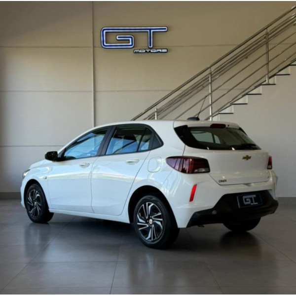 CHEVROLET Onix Hatch 1.0 4P FLEX LT