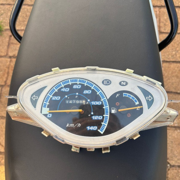 Biz 125 ES