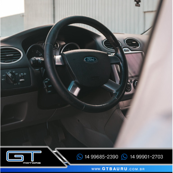 Focus Hatch 2.0 16V 4P GLX