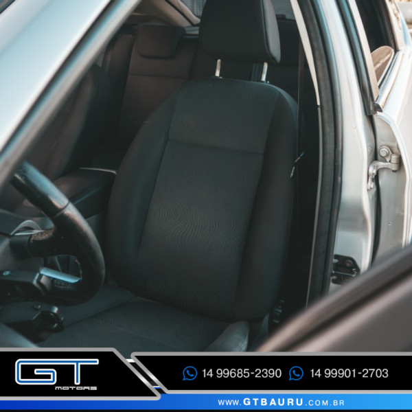 Focus Hatch 2.0 16V 4P GLX