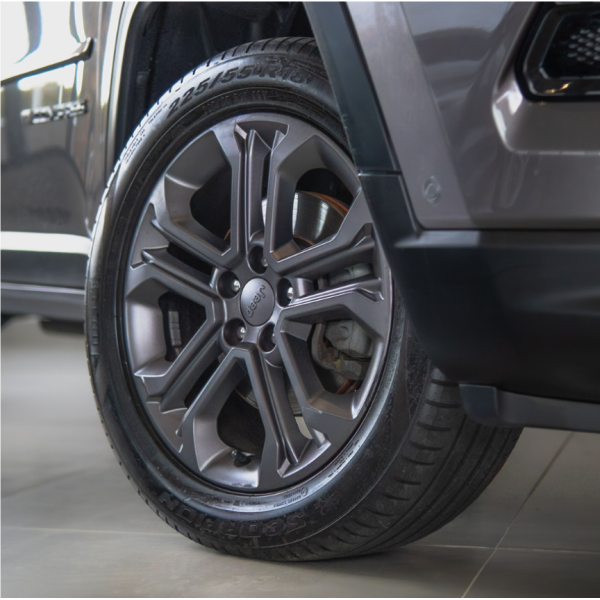 JEEP Compass 1.3 16V 4P FLEX LONGITUDE 80 ANOS T270 TURBO AUTOMÁTICO