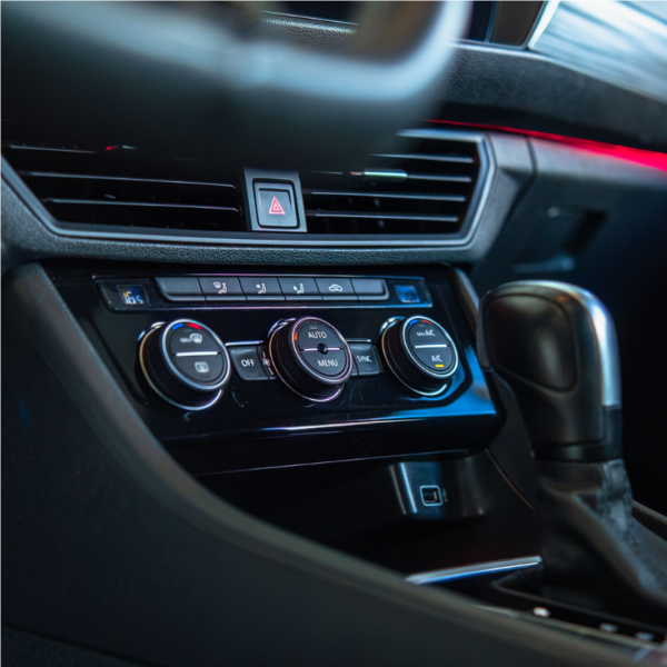 VOLKSWAGEN Jetta 1.4 4P 250 TSI TURBO CONFORTLINE AUTOMÁTICO