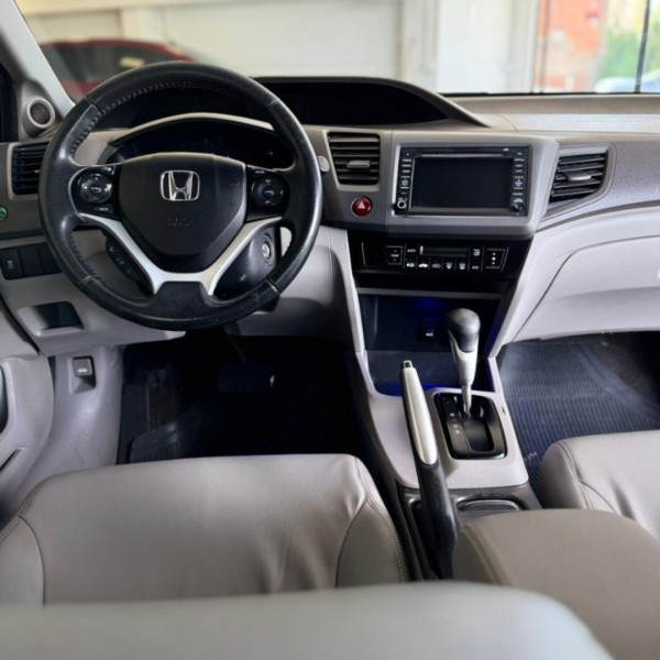 HONDA Civic 2.0 16V 4P FLEX EXR AUTOMÁTICO