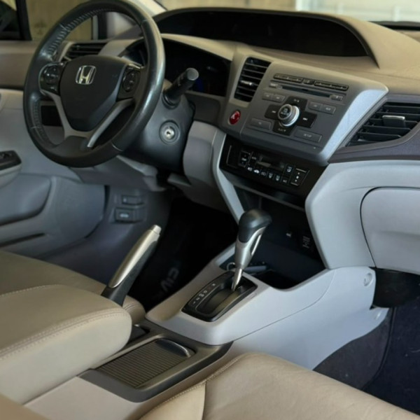 HONDA Civic 1.8 16V 4P LXS AUTOMÁTICO