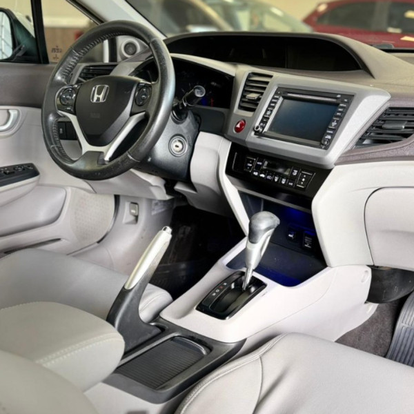 HONDA Civic 2.0 16V 4P FLEX EXR AUTOMÁTICO