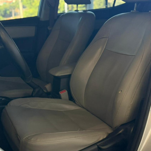 TOYOTA Corolla 1.8 16V 4P GLI AUTOMÁTICO