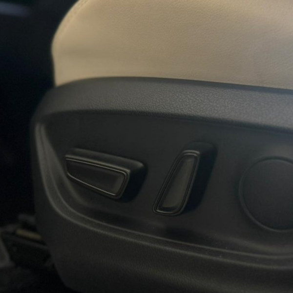 TOYOTA Corolla Cross 1.8 16V 4P FLEX VVT-I HYBRID XRX AUTOMÁTICO CVT