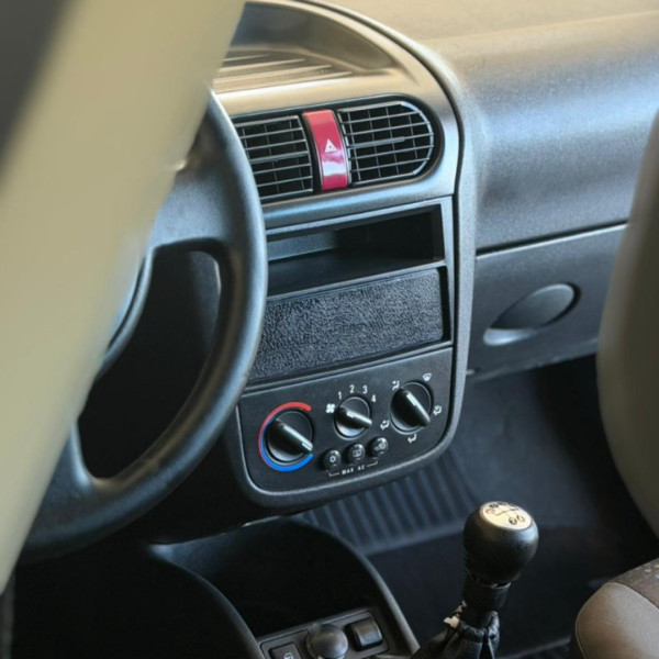 CHEVROLET Corsa Hatch 1.4 4P MAXX FLEX