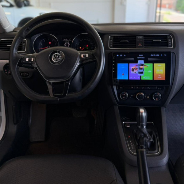 VOLKSWAGEN Jetta 1.4 16V 4P TSI COMFORTLINE AUTOMÁTICO