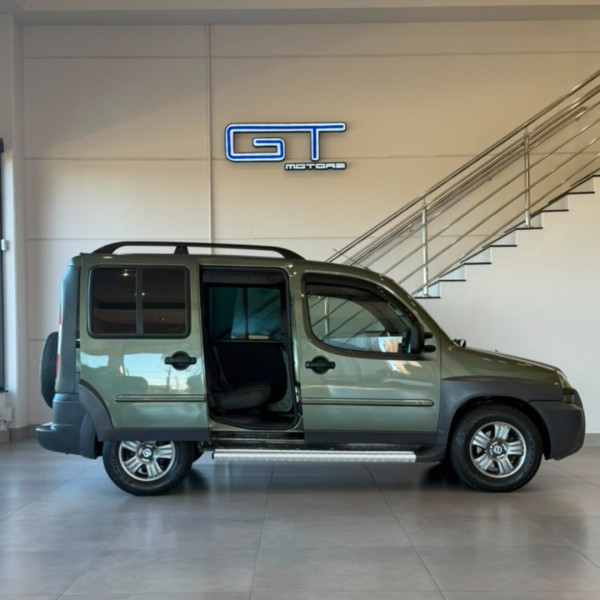 FIAT Doblo 1.8 16V 4P FLEX ADVENTURE 6 LUGARES