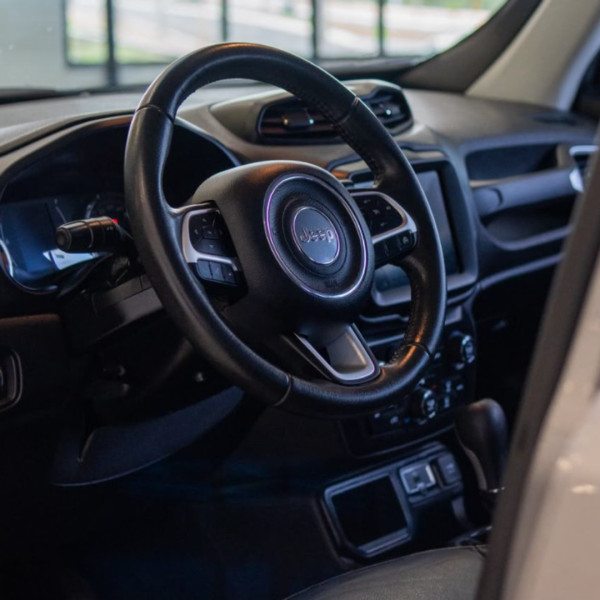 JEEP Renegade 1.8 16V 4P FLEX LONGITUDE AUTOMÁTICO
