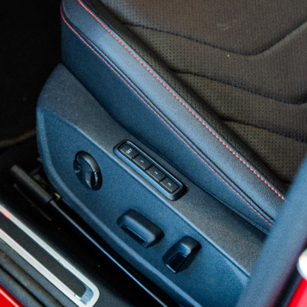 VOLKSWAGEN Jetta 2.0 4P 350 TSI GLI AUTOMÁTICO DSG
