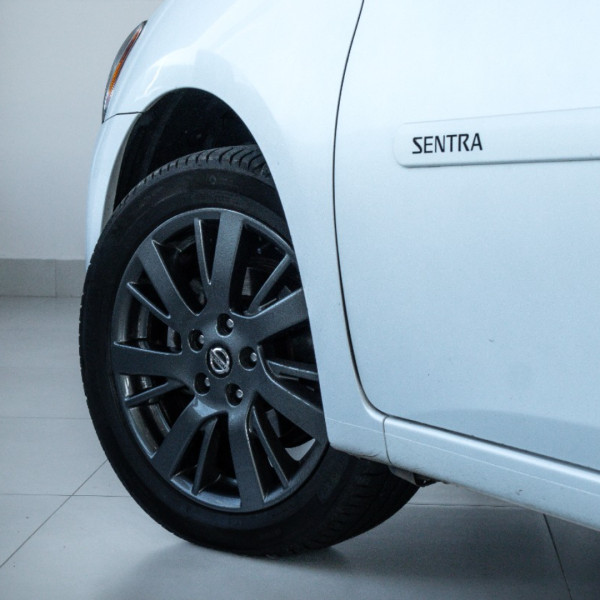NISSAN Sentra 2.0 16V 4P SL AUTOMÁTICO CVT