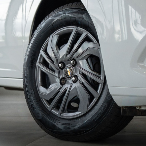 CHEVROLET Onix Hatch 1.0 4P FLEX JOY