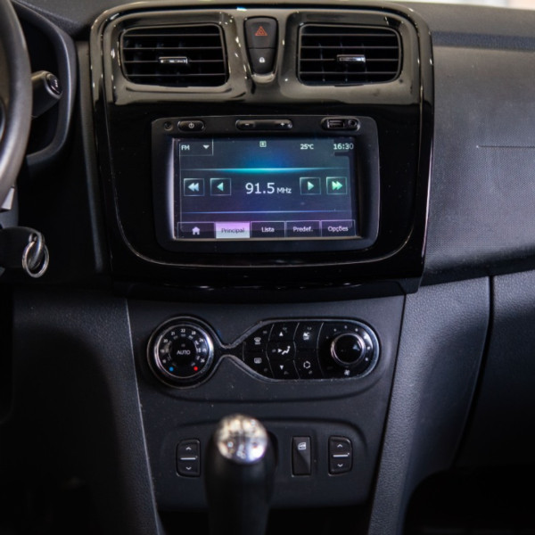 RENAULT Sandero 1.6 16V 4P FLEX STEPWAY