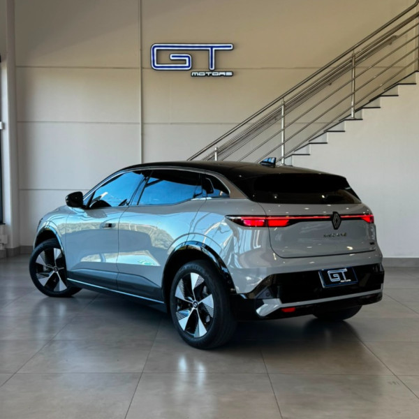 RENAULT Megane E-tech 60 Kw Elétrico Ev60