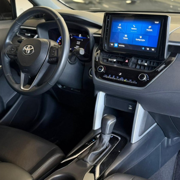 TOYOTA Corolla Cross 2.0 16V 4P FLEX VVT-IE XRE DIRECT SHIFT AUTOMÁTICO CVT
