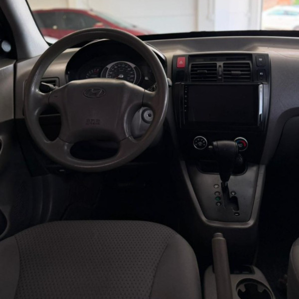 HYUNDAI Tucson 2.0 16V 4P GL AUTOMÁTICO