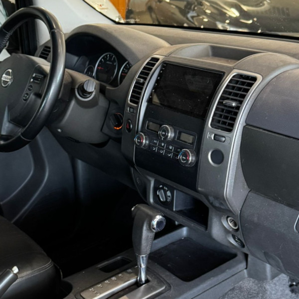 NISSAN Frontier 2.5 SL 10 ANOS 4X4 TURBO DIESEL CABINE DUPLA AUTOMÁTICO