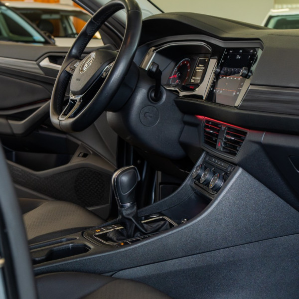 VOLKSWAGEN Jetta 1.4 4P 250 TSI TURBO COMFORTLINE AUTOMÁTICO