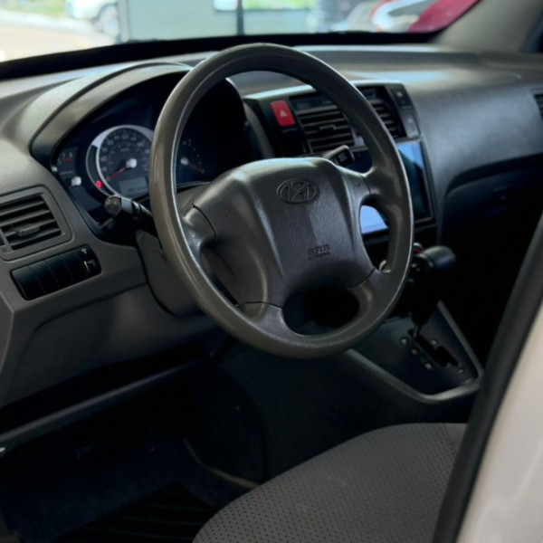 HYUNDAI Tucson 2.0 16V 4P GL AUTOMÁTICO