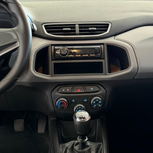 CHEVROLET Onix Hatch 1.0 4P FLEX LT