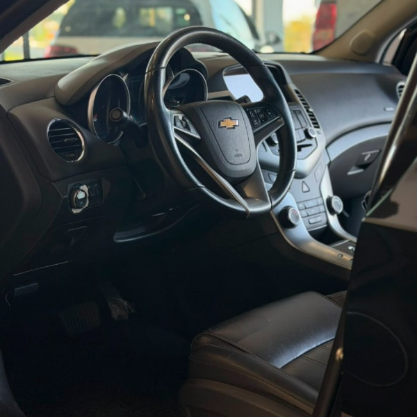 CHEVROLET Cruze Hatch 1.8 16V 4P LT SPORT6 FLEX AUTOMÁTICO