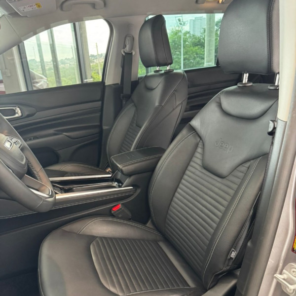 JEEP Commander 1.3 16V 4P FLEX T270 LONGITUDE TURBO AUTOMÁTICO AT6