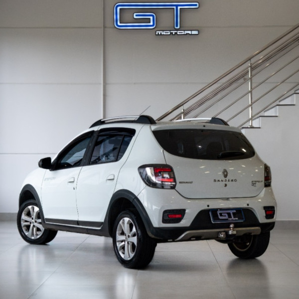 RENAULT Sandero 1.6 16V 4P FLEX STEPWAY